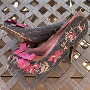 Alfani Flower Pumps
